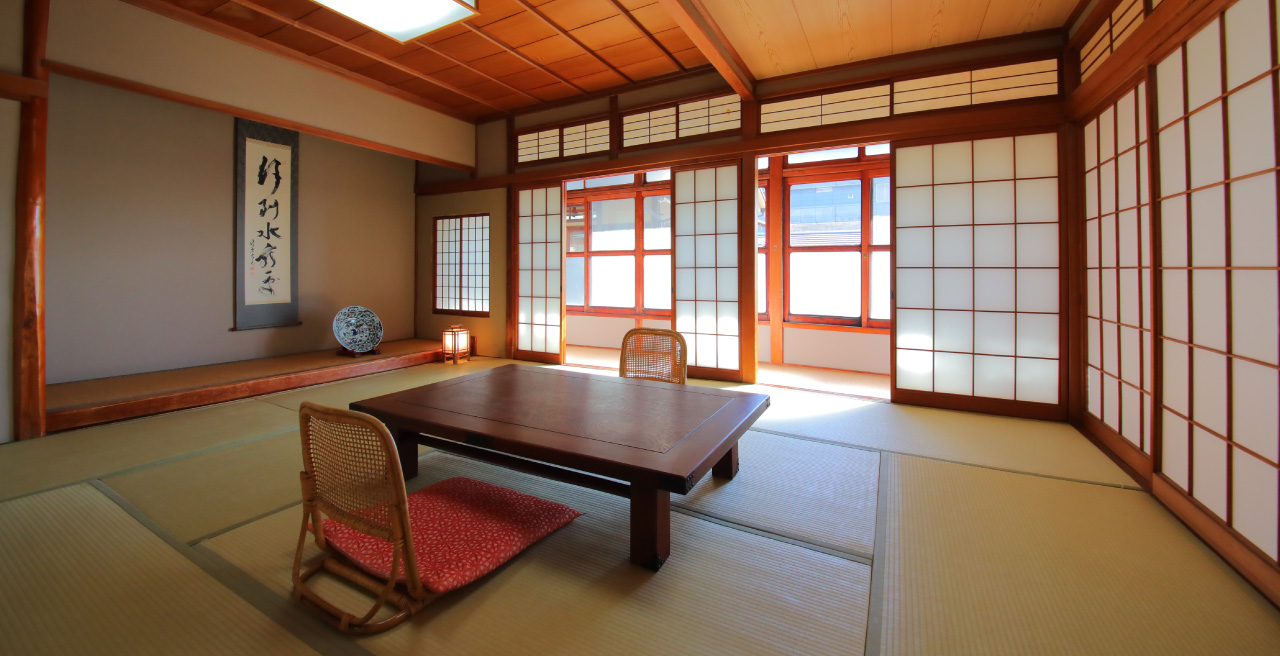 Asami Room